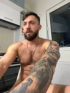 Snapshot of LoveIsBlind_ chatting on December 2024 12:09:01 AM LoveIsBlind online show from December 2024 12:09:01 AM