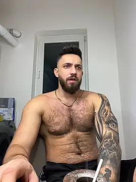 Snapshot of LoveIsBlind_ chatting on December 2024 09:19:01 PM LoveIsBlind online show from December 2024 09:19:01 PM