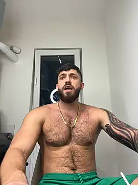 Snapshot of LoveIsBlind_ chatting on December 2024 08:55:02 PM LoveIsBlind online show from December 2024 08:55:02 PM