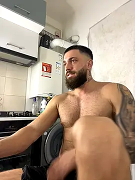 Snapshot of LoveIsBlind_ chatting on October 2025 03:15:02 AM LoveIsBlind online show from October 2025 03:15:02 AM