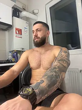 Snapshot of LoveIsBlind_ chatting on October 2025 02:46:01 AM LoveIsBlind online show from October 2025 02:46:01 AM