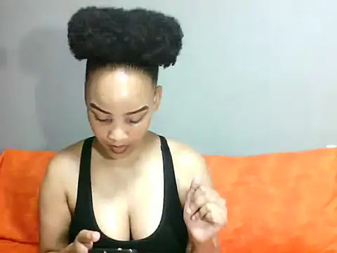 SmallSlut5 online show from December 2025 02:20:01 PM