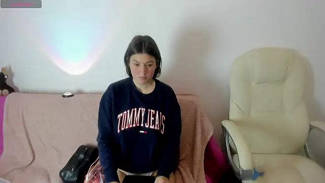 Tesa cute online show from November 2025 01:22:02 AM