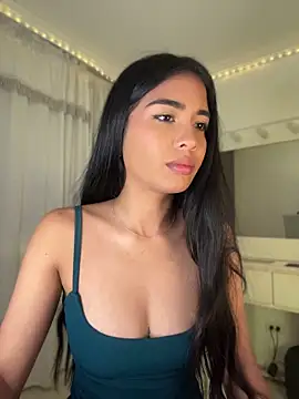 lina pink online show from June 2026 08:02:01 PM