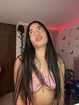 Snapshot of lina_pink chatting on March 2025 12:27:01 AM lina pink online show from March 2025 12:27:01 AM