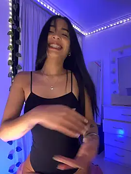 lina pink online show from March 2026 04:18:01 AM