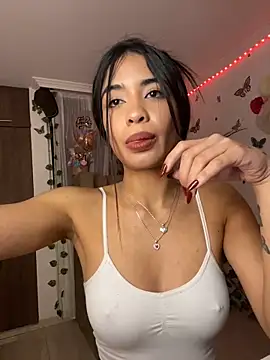 Snapshot of lina_pink chatting on March 2025 02:14:02 AM lina pink online show from March 2025 02:14:02 AM