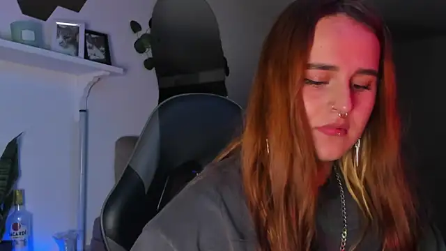 evy orange1 online show from February 2026 04:45:01 AM