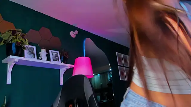 evy orange1 online show from April 2026 01:33:01 AM