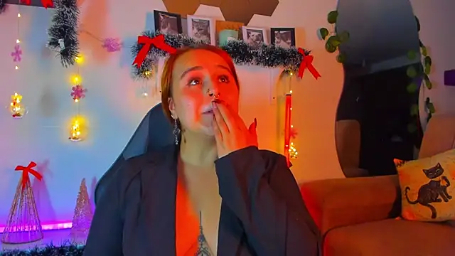 evy orange1 online show from December 2025 12:37:02 AM