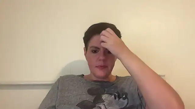 Jess4you0818 online show from October 2025 07:02:01 PM