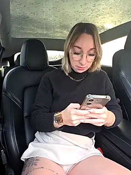 Giuliana baby online show from November 2025 08:57:02 AM