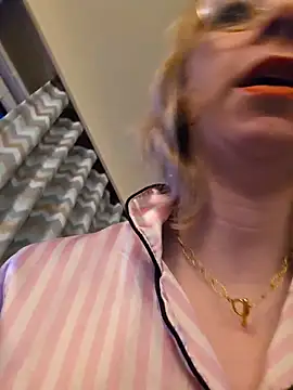 Giuliana baby online show from December 2025 07:51:01 AM