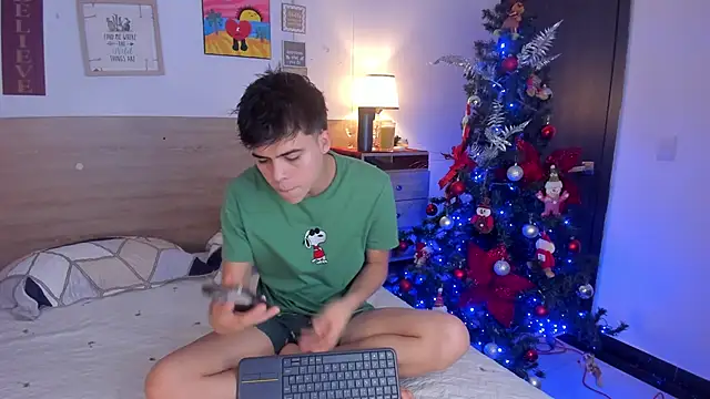 justinbiler online show from November 2025 01:04:01 PM