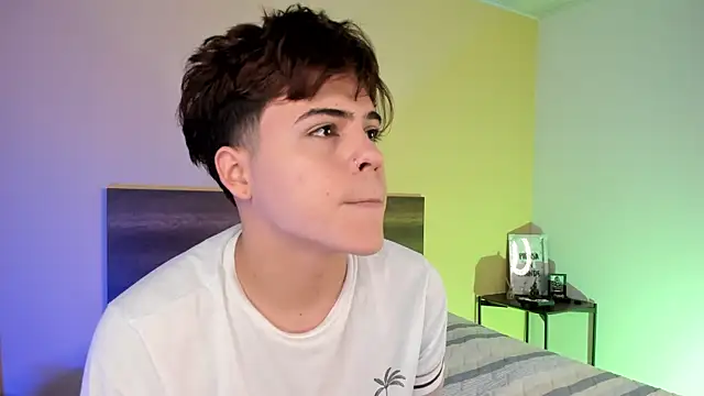 justinbiler online show from February 2025 12:34:01 PM