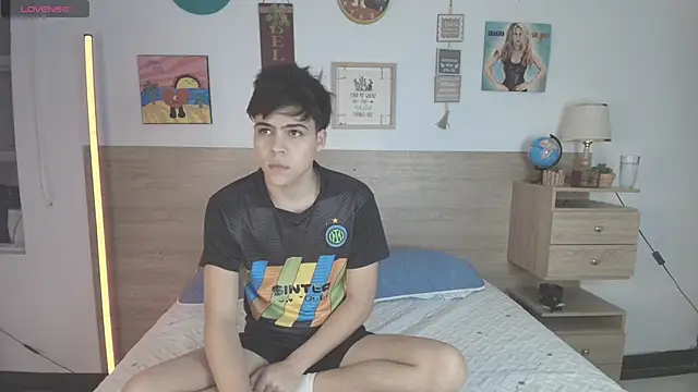justinbiler online show from September 2025 12:43:02 PM