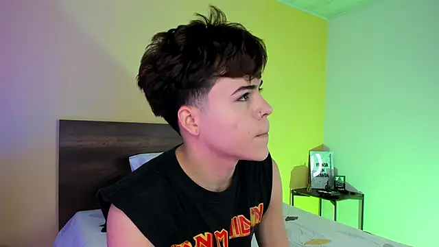 justinbiler online show from February 2025 12:16:02 PM