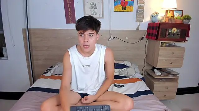 justinbiler online show from February 2026 10:10:02 PM