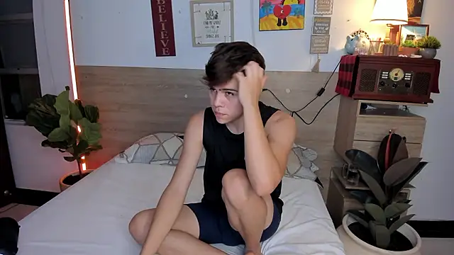 justinbiler online show from February 2026 10:42:02 PM