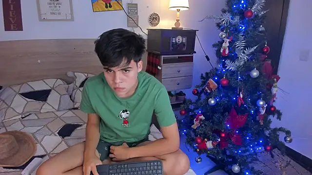 justinbiler online show from December 2025 12:38:01 AM