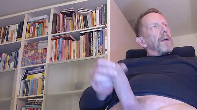 Snapshot of BennyK72 chatting on February 2025 09:53:02 AM BennyK72 online show from February 2025 09:53:02 AM