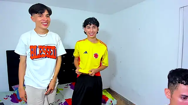 Alexander and Xiao online show from February 2025 04:13:01 AM