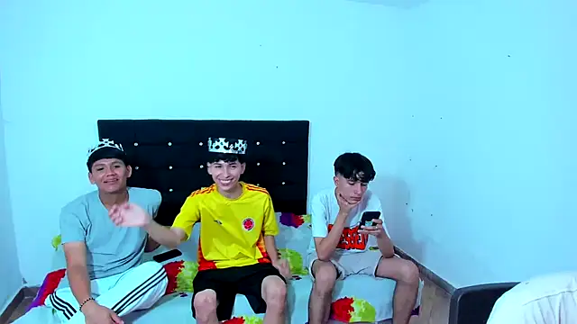 Alexander and Xiao online show from February 2025 09:53:01 PM
