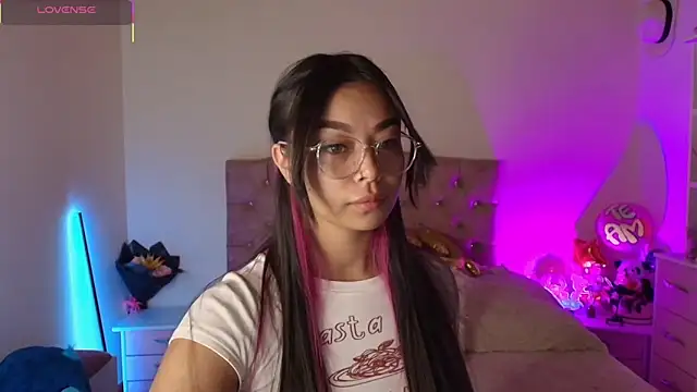 miaa saenz1 online show from October 2025 05:06:01 AM