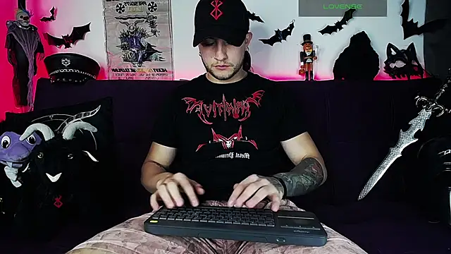 blckwolf 6 online show from October 2025 07:36:02 PM