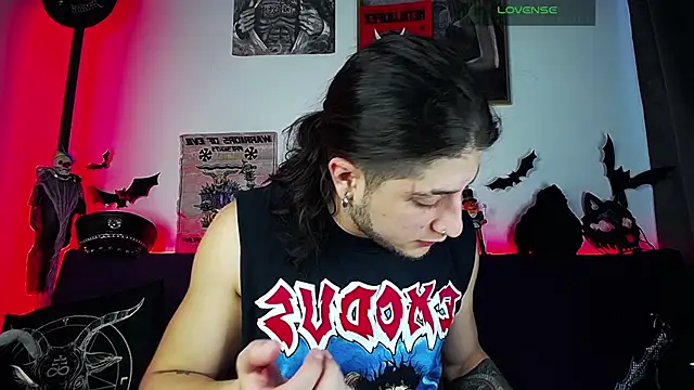 Snapshot of blckwolf_6 chatting on October 2025 06:29:02 PM blckwolf 6 online show from October 2025 06:29:02 PM