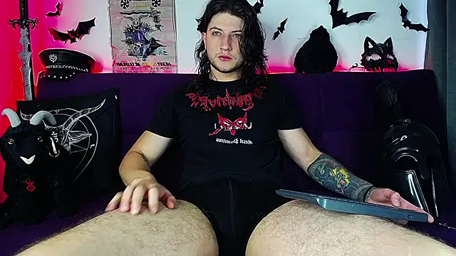 Snapshot of blckwolf_6 chatting on December 2025 05:18:02 PM blckwolf 6 online show from December 2025 05:18:02 PM