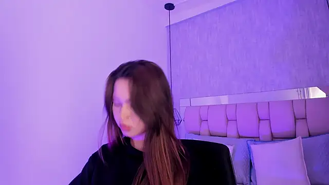 Roxie-Summers11 online show from February 2025 10:47:01 PM