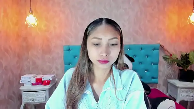 Snapshot of MadelineDoll chatting on September 2025 01:50:02 PM MadelineDoll online show from September 2025 01:50:02 PM
