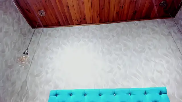 Snapshot of MadelineDoll chatting on November 2025 04:12:02 PM MadelineDoll online show from November 2025 04:12:02 PM