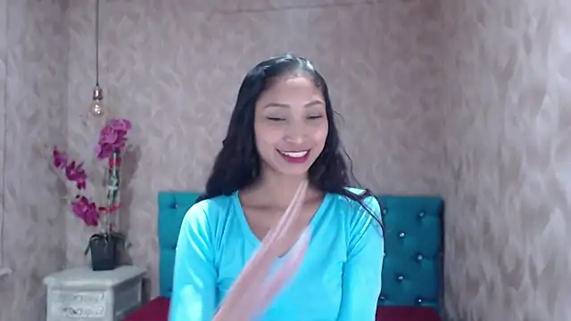 Snapshot of MadelineDoll chatting on March 2025 02:50:01 AM MadelineDoll online show from March 2025 02:50:01 AM