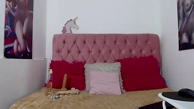 NalaRoy online show from November 2025 04:07:02 PM