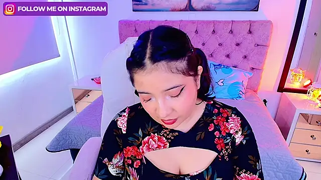 Snapshot of Emma_monserrat chatting on September 2025 07:42:02 PM Emma monserrat online show from September 2025 07:42:02 PM