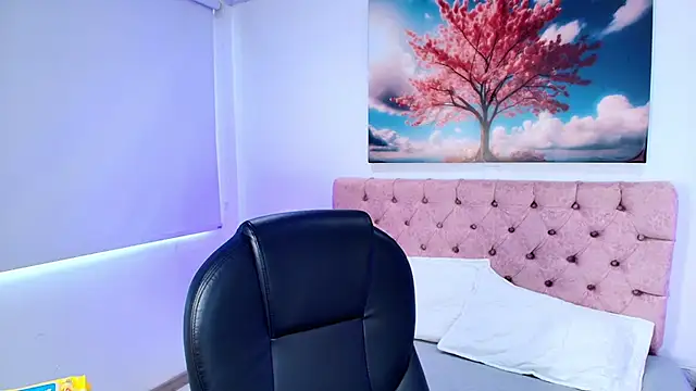 Emma monserrat online show from March 2026 08:26:01 PM