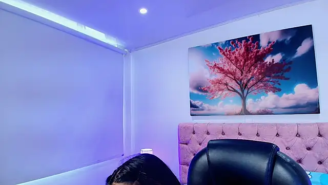 Emma monserrat online show from January 2026 07:39:01 PM