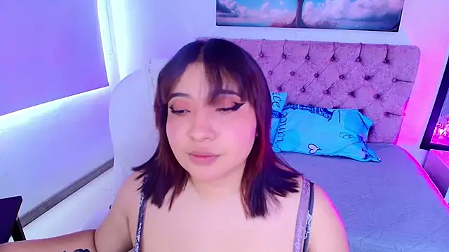 Snapshot of Emma_monserrat chatting on September 2025 07:53:02 PM Emma monserrat online show from September 2025 07:53:02 PM