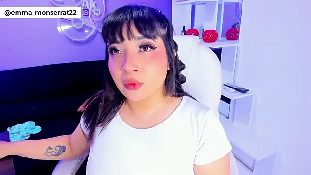 Emma monserrat online show from April 2026 11:27:01 AM