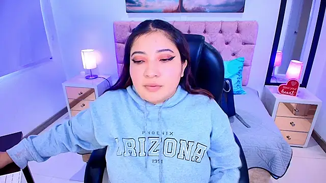 Snapshot of Emma_monserrat chatting on November 2025 07:47:01 PM Emma monserrat online show from November 2025 07:47:01 PM