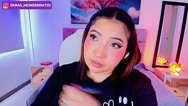 Snapshot of Emma_monserrat chatting on September 2025 07:42:01 PM Emma monserrat online show from September 2025 07:42:01 PM