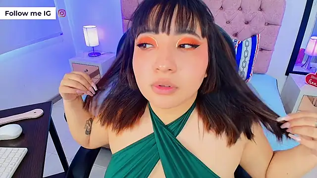 Emma monserrat online show from January 2026 07:45:01 PM