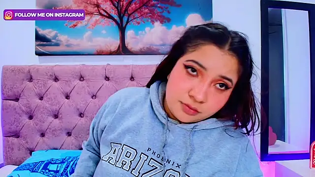 Snapshot of Emma_monserrat chatting on November 2025 07:56:02 AM Emma monserrat online show from November 2025 07:56:02 AM