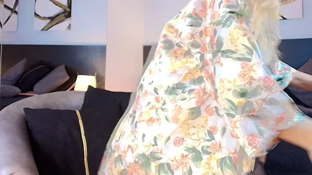 Kelly Mature  online show from January 2026 06:59:01 PM