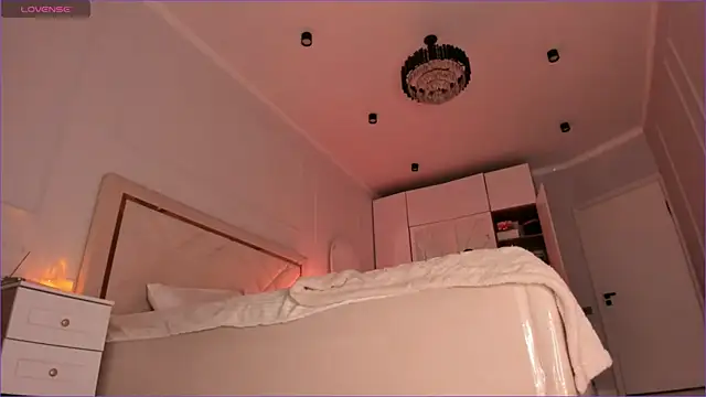 stellagracee online show from April 2026 03:19:01 PM