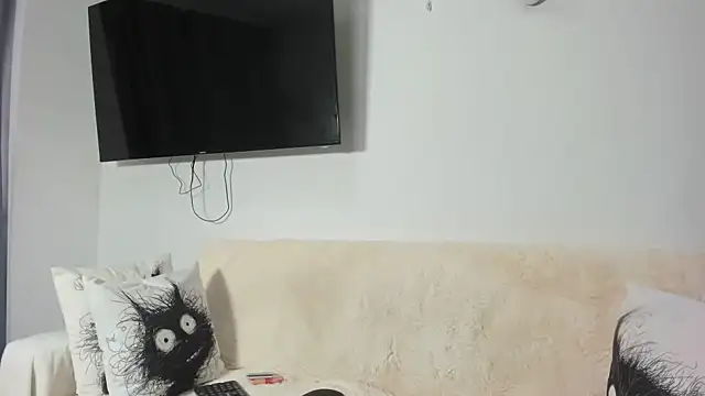 Emma Jnes online show from February 2025 09:48:01 PM