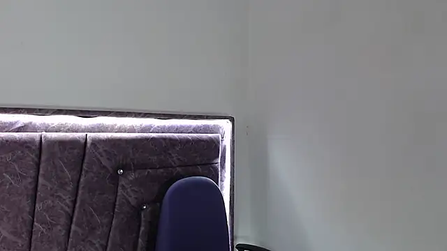 Penelope Fox14 online show from November 2025 01:22:01 PM