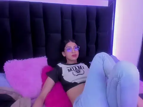 Snapshot of Im_saturno chatting on September 2025 05:08:02 PM Im saturno online show from September 2025 05:08:02 PM